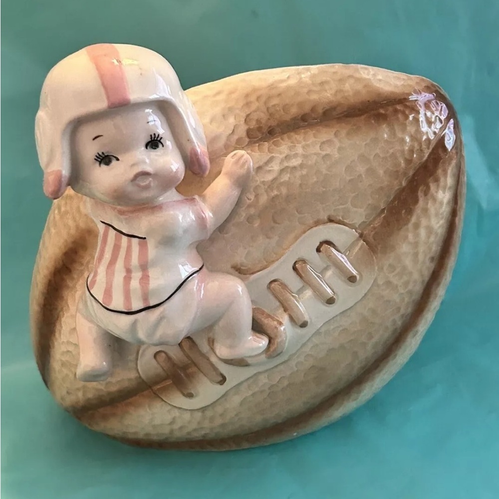 Vintage 1961 BABY FOOTBALL PLANTER Samson Imports Relpo JAPAN Organizer